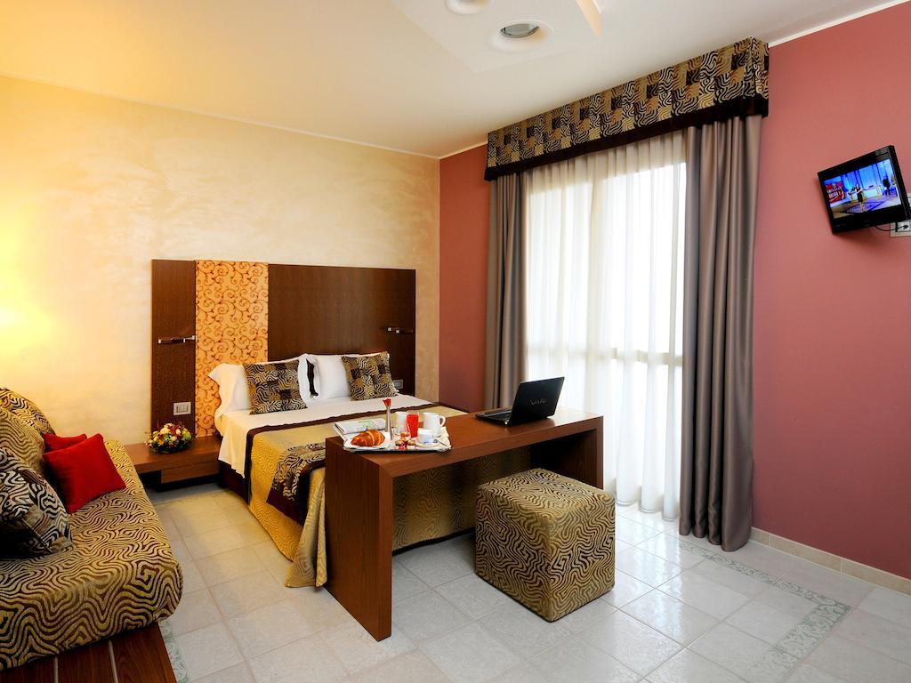 Serena Majestic Hotel Montesilvano Marina Екстериор снимка