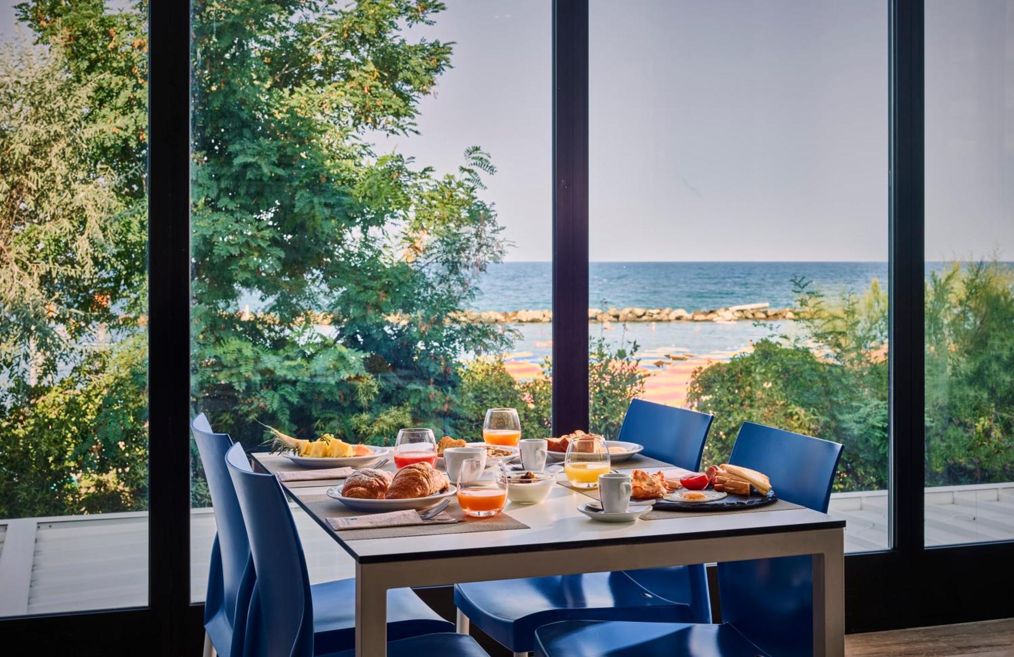 Serena Majestic Hotel Montesilvano Marina Екстериор снимка